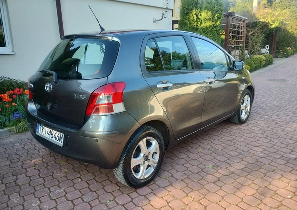 Toyota Yaris cena 17700 przebieg: 231522, rok produkcji 2011 z Oborniki Śląskie małe 137